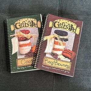 Gifts in a Jar Recipe Books Set